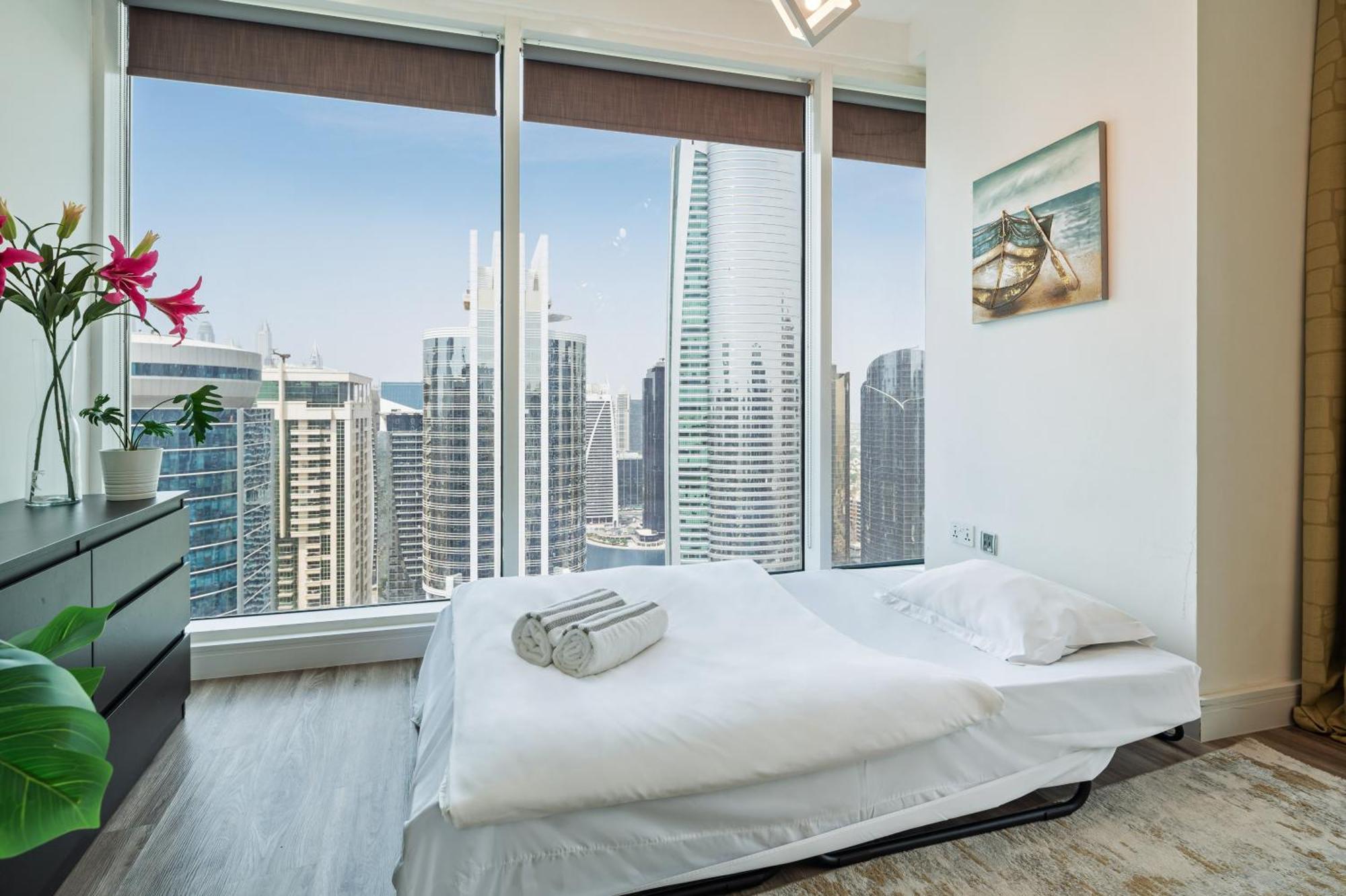 Modern & Spacious 2-Bed Condo With Panoramic Lake Views, Dual Balconies, Steps From Dubai Jlt Metro By "La Buena Vida Holiday Homes" Exterior foto