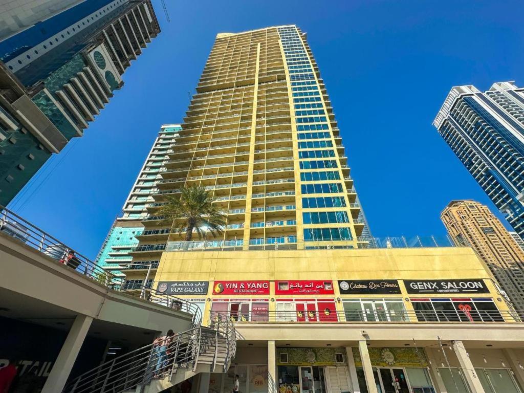 Modern & Spacious 2-Bed Condo With Panoramic Lake Views, Dual Balconies, Steps From Dubai Jlt Metro By "La Buena Vida Holiday Homes" Exterior foto